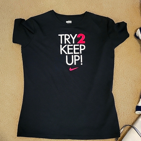 Women's dry fit Nike Shirt - Picture 1 of 2